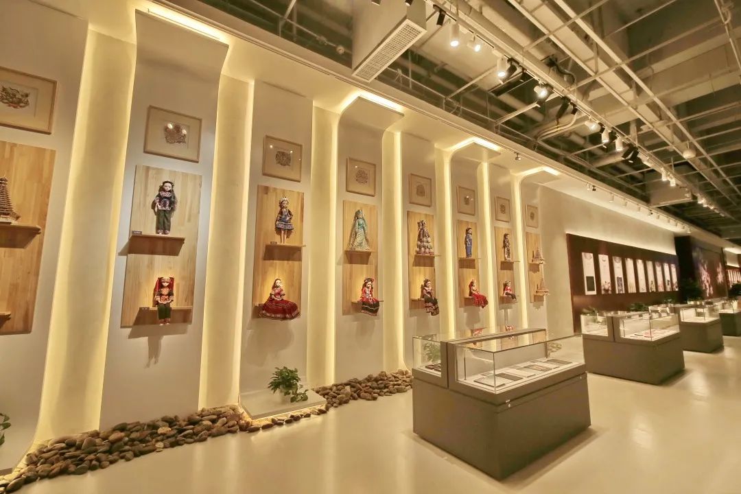 嗨,这里有份紫荆花文创"限量"展厅参观指南